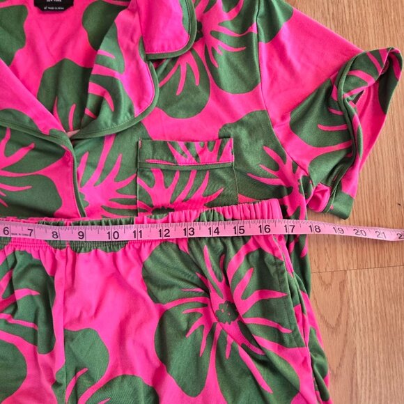 Kate Spade Pajama Set XL Pink Green Floral Button Up Top Shorts - Picture 5 of 8